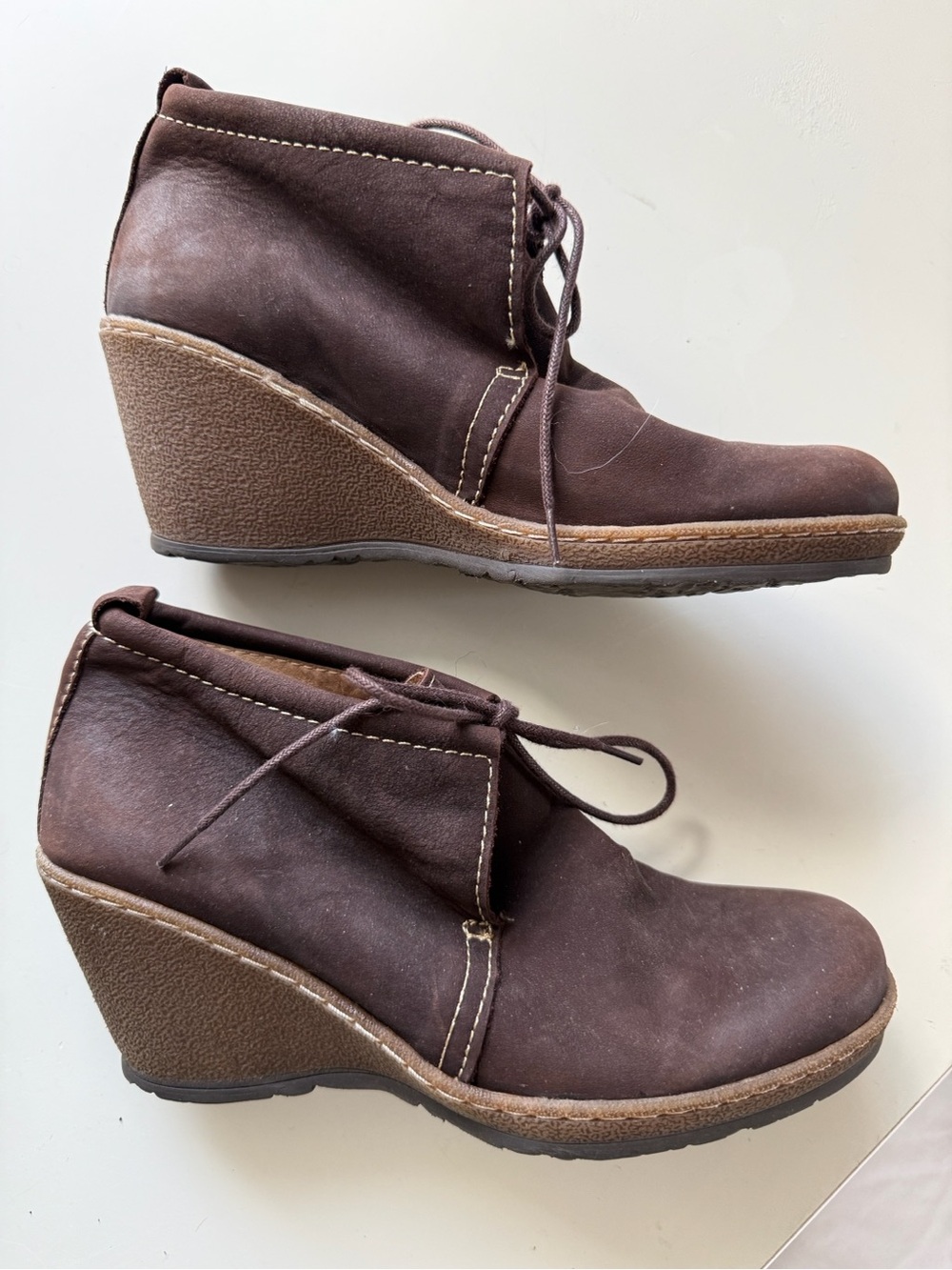 Salaur Women’s Brown Suede Wedge Ankle Boots Size 38 NEW
